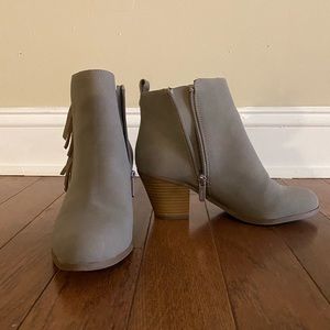 Gray Circus by Sam Edelman Fringe booties